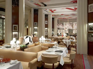  Restaurant La Cuisine. Hotel Le Royal Monceau Raffles, Paris, France