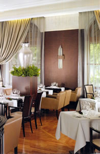  Restaurant Le Grand Quai, Swissôtel Métroplole, Geneva, Switzerland