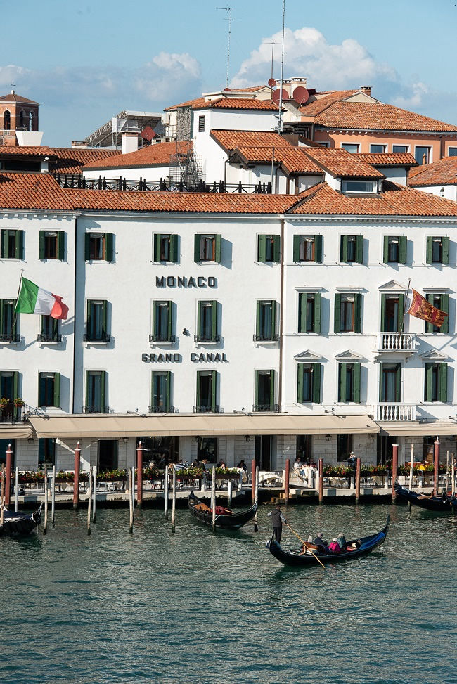 Hotel Monaco & Grand Canal & Grand Canal Restaurant